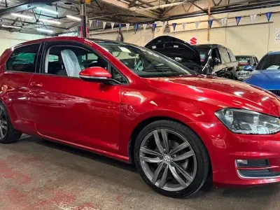 Used VW Golf VII GT 150 HP (110 kW) 2016 Red Hatchback
