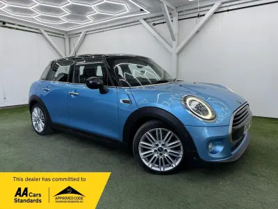 Used Mini Cooper Hatch 136 HP (100 kW) 2018 Blue Hatchback