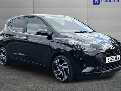 Used Hyundai i10 Premium 63 HP (46 kW) 2025 Black Hatchback