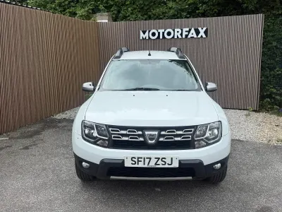 Used Dacia Duster Lauréate 110 HP (80 kW) 2017 White SUV