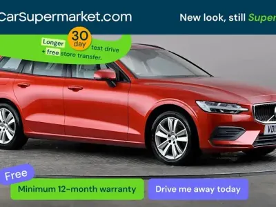 Begagnad Volvo V60 Momentum 150 HK (110 kW) 2019 Röd Kombi