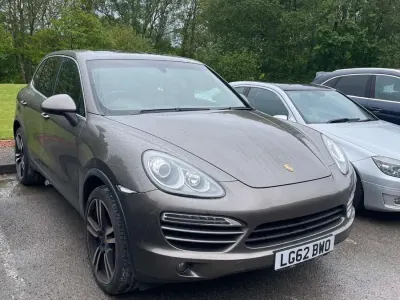 Used Porsche Cayenne 245 HP (180 kW) 2012 Brown SUV