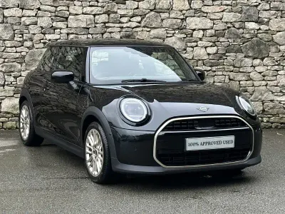 Used Mini Cooper Hatch 154 HP (113 kW) 2024 Black Hatchback