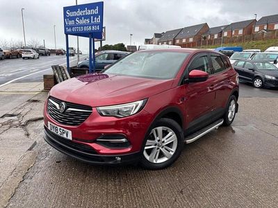 Used Vauxhall Grandland X S 120 HP (88 kW) 2018 Red SUV