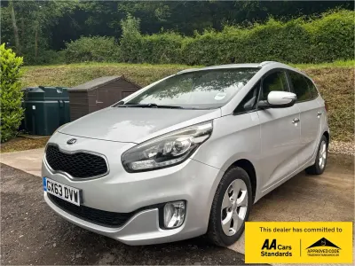Used Kia Carens 133 HP (97 kW) 2013 Silver MPV
