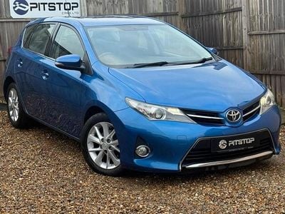 Used Toyota Auris Multidrive S 132 HP (97 kW) 2013