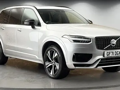 Used Volvo XC90 R-Design 390 HP (286 kW) 2021 Bright silver SUV