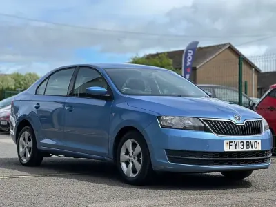Used Skoda Rapid SE 122 HP (89 kW) 2013 Blue Hatchback