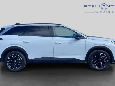 Used Peugeot 5008 Allure 134 HP (98 kW) 2024 White SUV