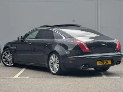 Used Jaguar XJ Portfolio 275 HP (202 kW) 2011 Grey Sedan