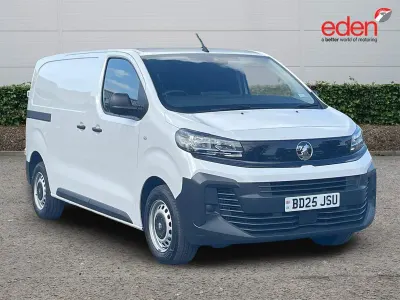 Used Vauxhall Vivaro 2025 White MPV