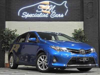 Used Toyota Auris Sport 90 HP (66 kW) 2013 Blue Hatchback