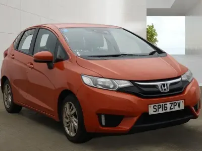 Used Honda Jazz SE 102 HP (75 kW) 2016 Orange Hatchback