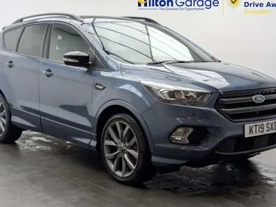 Gebraucht Ford Kuga ST-Line 180 PS (132 kW) 2019 Blau SUV
