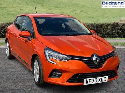 Used Renault Clio V Play 72 HP (52 kW) 2020 Orange Hatchback
