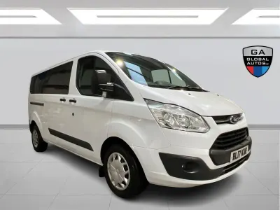 Used Ford Tourneo Custom Zetec 105 HP (77 kW) 2017 White Van