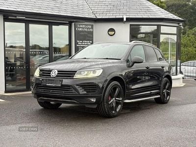 Black Used 2017 VW Touareg R-line Plus SUV | £16,295 (Expensive)