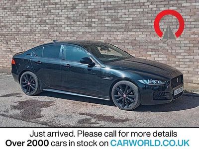 Begagnad Jaguar XE R-Sport 200 HK (147 kW) 2019 Svart Sedan
