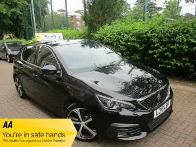 Used Peugeot 308 GT-line 2018 Metallic black Hatchback