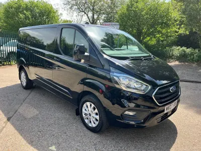Used Ford Transit Custom Limited 130 HP (95 kW) 2022 Black Van