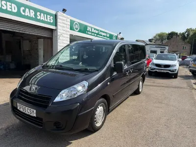 Used Peugeot TePee Comfort 2015 Grey MPV