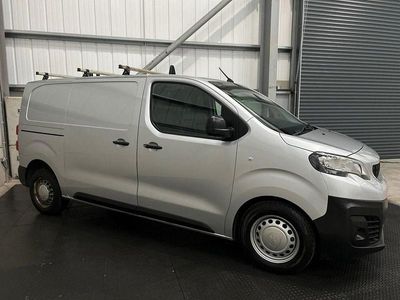 Used Peugeot Expert 2017 Silver Van