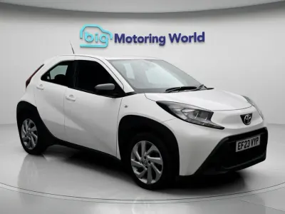 Used Toyota Aygo X PURE 71 HP (52 kW) 2023 SUV