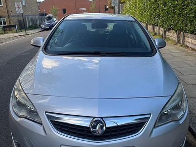 Used Vauxhall Astra Elite 2011 Silver Hatchback