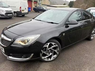 Used Vauxhall Insignia SRi 170 HP (125 kW) 2016 Black Hatchback