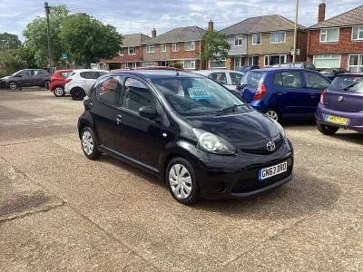 Used Toyota Aygo 68 HP (50 kW) 2013 Black Hatchback