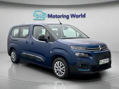 Used Citroën e-Berlingo Feel 100 kW (136 HP) 2023 Blue MPV