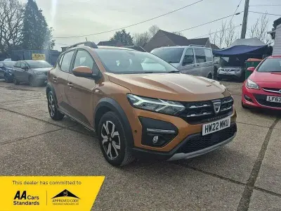 Used Dacia Sandero Prestige 90 HP (66 kW) 2022 Orange Hatchback