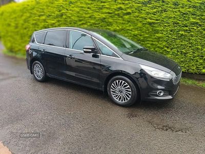 Used Ford S-MAX Titanium 150 HP (110 kW) 2019 Black MPV