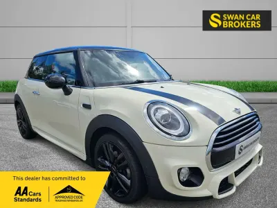 Used Mini Cooper Hatch 2018 White Hatchback
