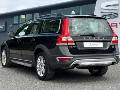 Used Volvo XC70 SE Lux 215 HP (158 kW) 2014 Black Estate
