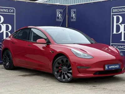 Used Tesla Model 3 Performance 75 kW (102 HP) 2023 Red Sedan