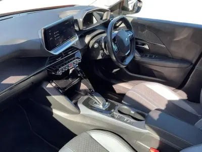 Second-hand Peugeot 2008 Allure Premium 129 CP (94 kW) 2020 Portocaliu SUV