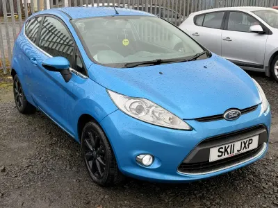 Używany Ford Fiesta Zetec 81 KM (59 kW) 2011 Niebieski Hatchback