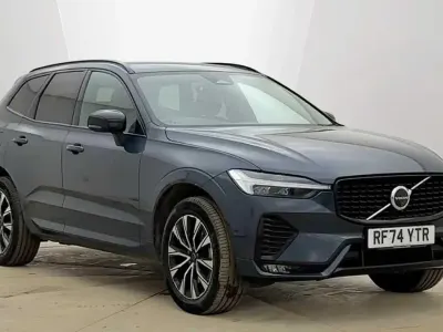Usado Volvo XC60 Plus 247 HP (181 kW) 2025 Azul SUV