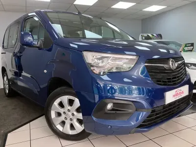 Used Vauxhall Combo S 110 HP (80 kW) 2019 Blue MPV
