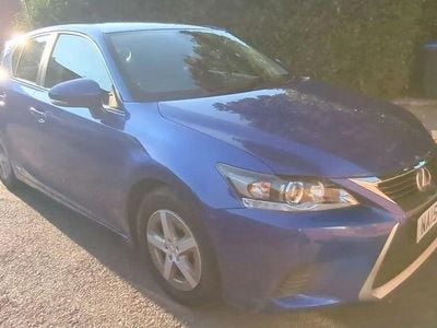 Lexus CT200h