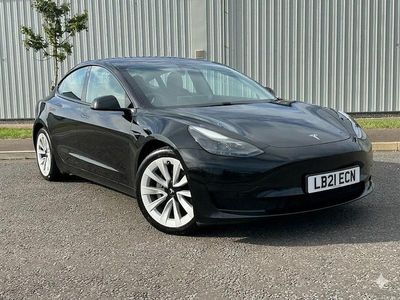 Usado Tesla Model 3 Standard Range 208 kW (283 HP) 2021 Preto Sedan