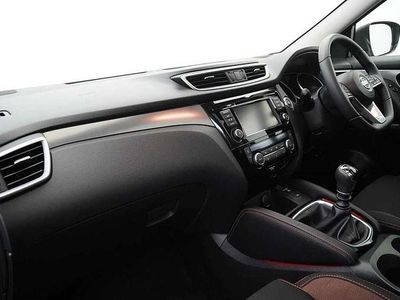 Used Nissan Qashqai N-Motion 113 HP (83 kW) 2019 Grey SUV