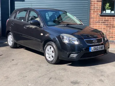 Used Kia Rio 2010 Black Hatchback