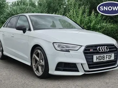 Usado Audi S3 Sportback Black Edition 310 CV (228 kW) 2018 Blanco Utilitario