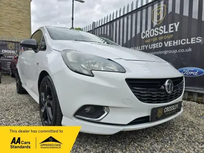 Used Vauxhall Corsa Edition 115 HP (84 kW) 2016 White Hatchback