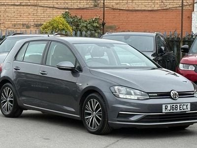 Used VW Golf VII SE 130 HP (95 kW) 2018 Grey Hatchback