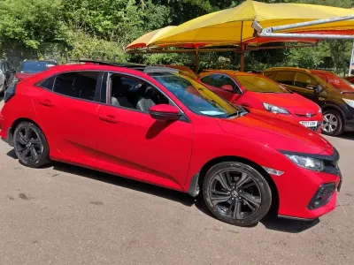 Used Honda Civic EX 120 HP (88 kW) 2018 Red Hatchback