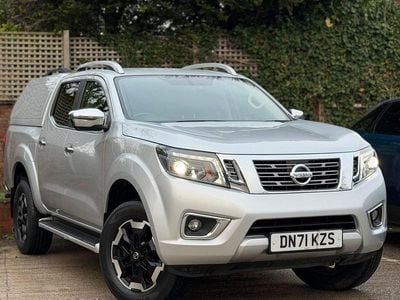 Used Nissan Navara Tekna 190 HP (139 kW) 2021 Silver Pickup