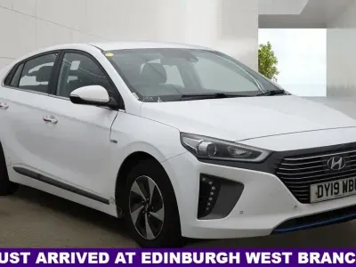Used Hyundai Ioniq Premium SE 141 HP (103 kW) 2019 White Hatchback